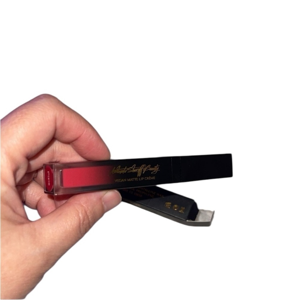 Vivid Pink Liquid Lipstick